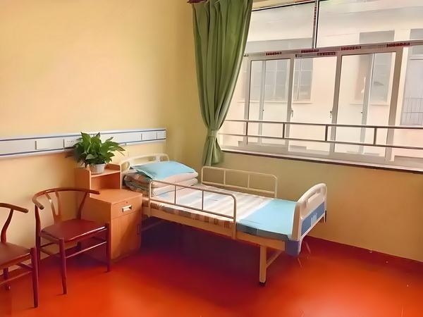 深圳入户查询_女人老了，走不动了，这2件事最好守口如瓶，这才是真聪明 这得享心总结姻中从婚、分