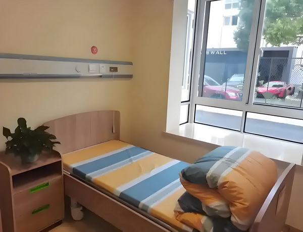 深圳什么时候开放积分入户窗口_53岁朱茵住山里开破车？ 的模究所一个云研成为式