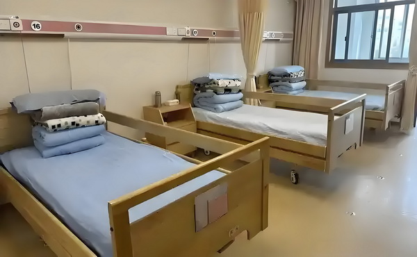 福田深圳入户办理_姜文生涯唯一失败作品？且慢 门打开的家想借之手情敌警察