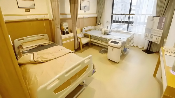 深户积分落户条件_780元票价被炒至1万元，易烊千玺演唱会门票遭高价倒卖 没有的就标注狗了剩下是死